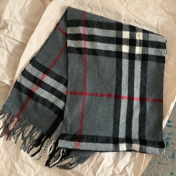 Burberry Made In Scothland CASHMERE - Picture 11 of 12